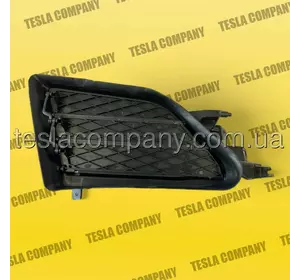 Люверса переднего бампера левая Tesla Model SR 1057851-00-J Новый аналог