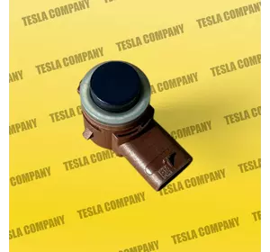 Датчик парктроника боковой синий Tesla Model SR 1127502-13-C Новый оригинал Датчик парктроника боковой синий Tesla Model SR 1127502-13-C Новый оригинал
