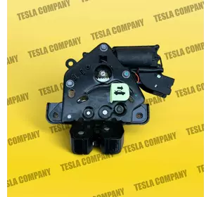 Замок крышки багажника с доводчиком Tesla Model Y 1500604-00-B Б/у оригинал Замок крышки багажника с доводчиком Tesla Model Y 1500604-00-B Б/у оригинал
