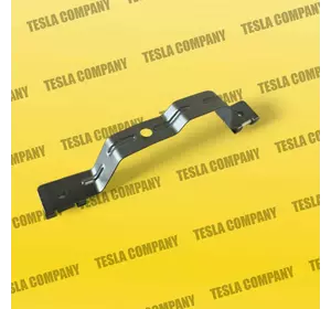 Кронштейн подкрылка переднего правого Tesla Model 3 1104541-00-B Новый аналог Кронштейн подкрылка переднего правого Tesla Model 3 1104541-00-B Новый аналог