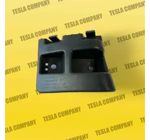 Кронштейн заднего фонаря левый Tesla Model Y 1506968-00-A Новый аналог Кронштейн заднего фонаря левый Tesla Model Y 1506968-00-A Новый аналог