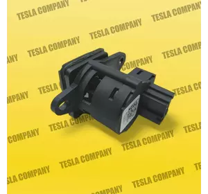 Дачик температуры салона Tesla Model Y 1494715-00-B Б/у оригинал Дачик температуры салона Tesla Model Y 1494715-00-B Б/у оригинал