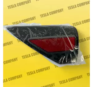 Катафот крыла правый Tesla Model 3 1448300-00-B Новый аналог Катафот крыла правый Tesla Model 3 1448300-00-B Новый аналог