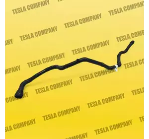Патрубок системи охолодження Tesla Model 3 1647666-00-B Б/в оригінал Патрубок системи охолодження Tesla Model 3 1647666-00-B Б/в оригінал