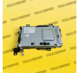 Комп'ютер автомобіля АП 3.1 Tesla Model Y 1775000-00-K Б/в оригінал Комп'ютер автомобіля АП 3.1 Tesla Model Y 1775000-00-K Б/в оригінал
