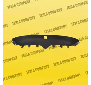 Накладка гриля передня верхня Tesla Model X 1047021-00-E Новий оригінал Накладка гриля передня верхня Tesla Model X 1047021-00-E Новий оригінал