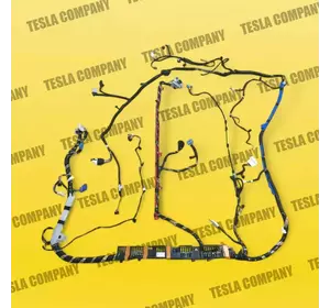Проведення салону ліва Premium Tesla Model Y 1489041-00-E Б/в оригінал Проведення салону ліва Premium Tesla Model Y 1489041-00-E Б/в оригінал