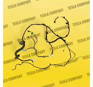 Проведення дверей передніх лівих Tesla Model 3 3067957-00-C Б/в оригінал Проведення дверей передніх лівих Tesla Model 3 3067957-00-C Б/в оригінал