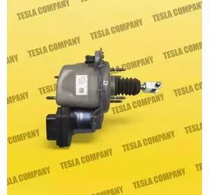 Підсилювач гальм Tesla Model 3 1044671-00-G Б/в оригінал Підсилювач гальм Tesla Model 3 1044671-00-G Б/в оригінал