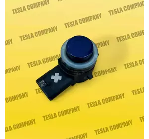 Датчик парктроніка синій Tesla Model 3 1741484-13-A Б/в оригінал Датчик парктроніка синій Tesla Model 3 1741484-13-A Б/в оригінал