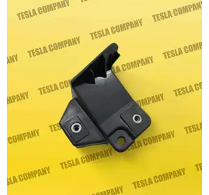Кріплення переднього бампера ліве внутрішнє Tesla Model SR 1061331-00-B Новий аналог Кріплення переднього бампера ліве внутрішнє Tesla Model SR 1061331-00-B Новий аналог