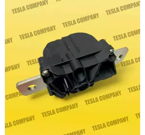 Піропатрон основної батареї Tesla Model Y 1064689-00-I Новий оригінал Піропатрон основної батареї Tesla Model Y 1064689-00-I Новий оригінал