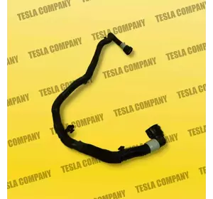 Патрубок системи охолодження Tesla Model 3 1077585-00-E Б/в оригінал Патрубок системи охолодження Tesla Model 3 1077585-00-E Б/в оригінал