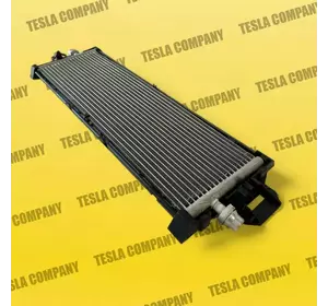 Радіатор охолодження основний Tesla Model 3 1077082-00-С Новий аналог Радіатор охолодження основний Tesla Model 3 1077082-00-С Новий аналог