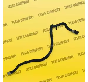 Патрубок системи охолодження Tesla Model 3 1077592-77-F Б/в оригінал Патрубок системи охолодження Tesla Model 3 1077592-77-F Б/в оригінал