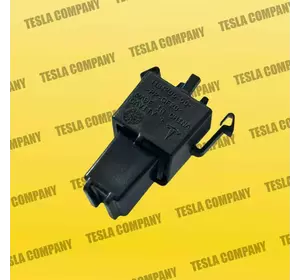 Кліпса кріплення корита Tesla Model 3 1131205-00-C Новий оригінал Кліпса кріплення корита Tesla Model 3 1131205-00-C Новий оригінал