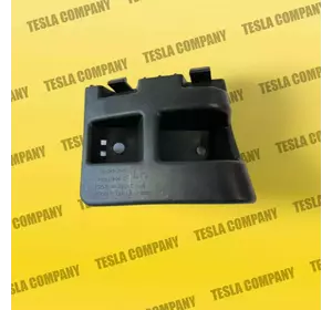 Кронштейн заднього ліхтаря лівий Tesla Model Y 1506968-00-A Новий аналог Кронштейн заднього ліхтаря лівий Tesla Model Y 1506968-00-A Новий аналог